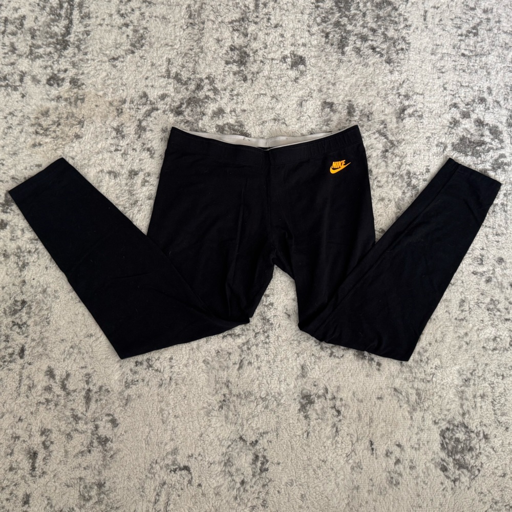 Nike Women’s Black Leggings with Logo